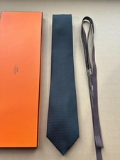 HERMES BLACK SILK TIE WITH TONE-ON-TONE H JACQUARD PATTERN CLASSIC  TIMELESS