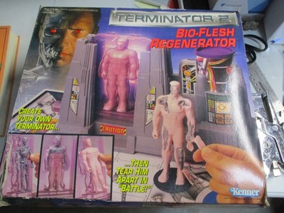 Vintage 1991 Kenner Terminator 2 Bio-Flesh Regenerator Playset With Original Box