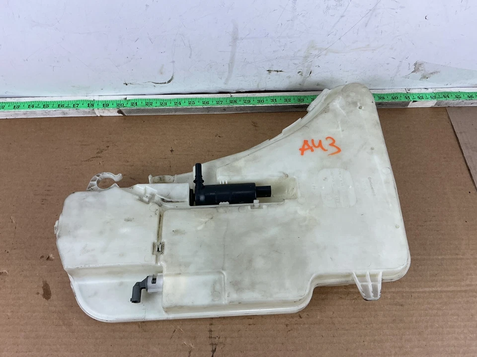 BMW 740i F01 2010-2015 depósito de líquido para lavadora de parabrisas delantero 7178745 OEM Foto 3 de 4