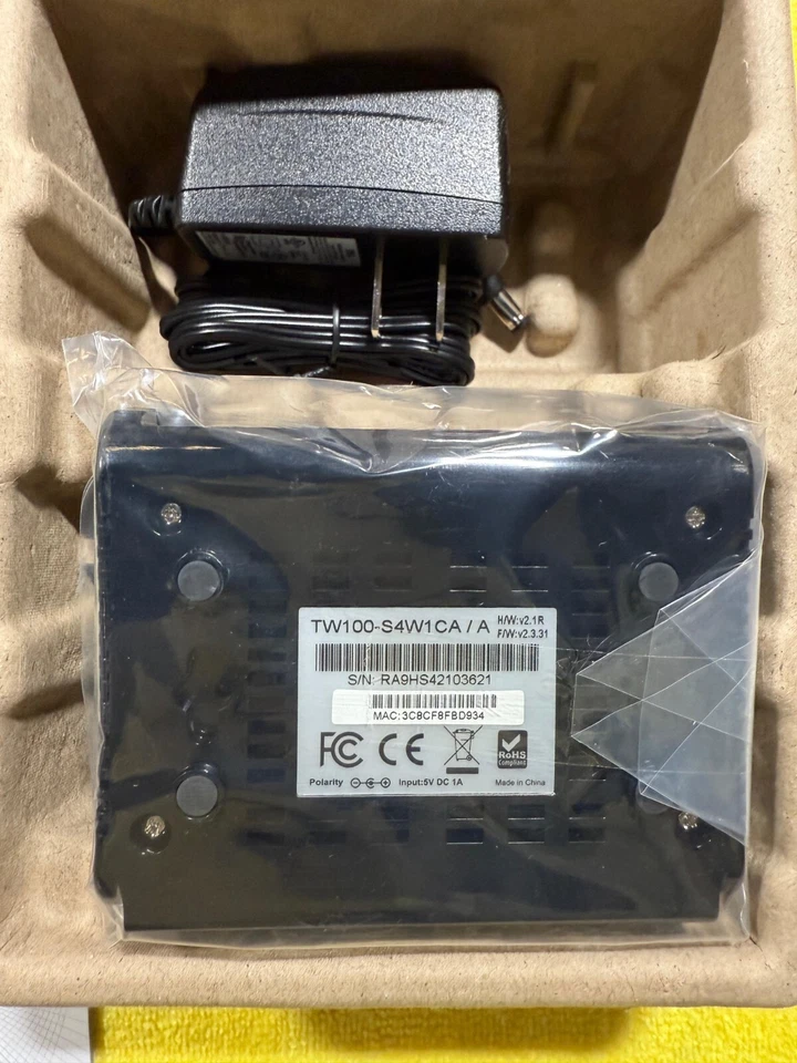 Trendnet 4-port High Speed Broadband Router Model TW100 S4W1CA Black - Image 4 of 4