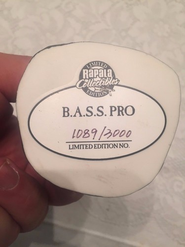 RAPALA B.A.S.S Pro Fishing Tournament Figurine 1089/3000 - Man Cave Den Office - Picture 2 of 3
