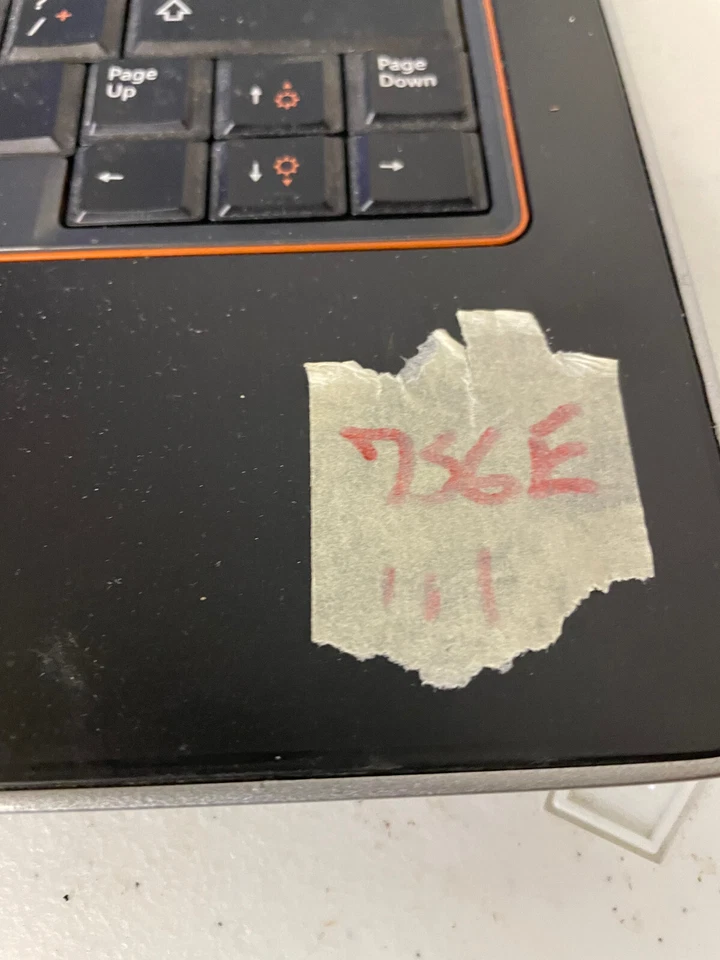 Dell Latitude E6320 13.3in. 160GB 3GB i5 2nd Gen. 2.5Ghz Win XP Office #756E - Image 2 of 4