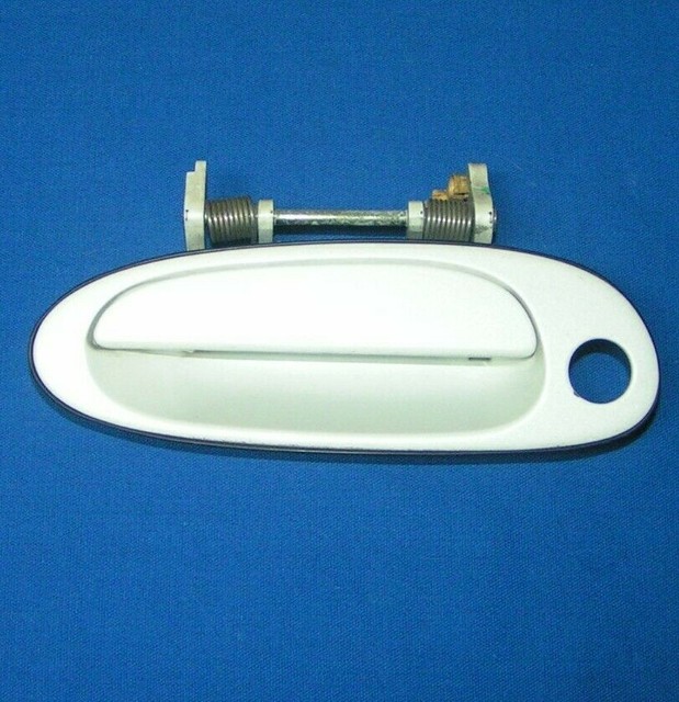 19922000 LEXUS SC300 SC400 LEFT DRIVER DOOR OUTER HANDLE 051 WHITE
