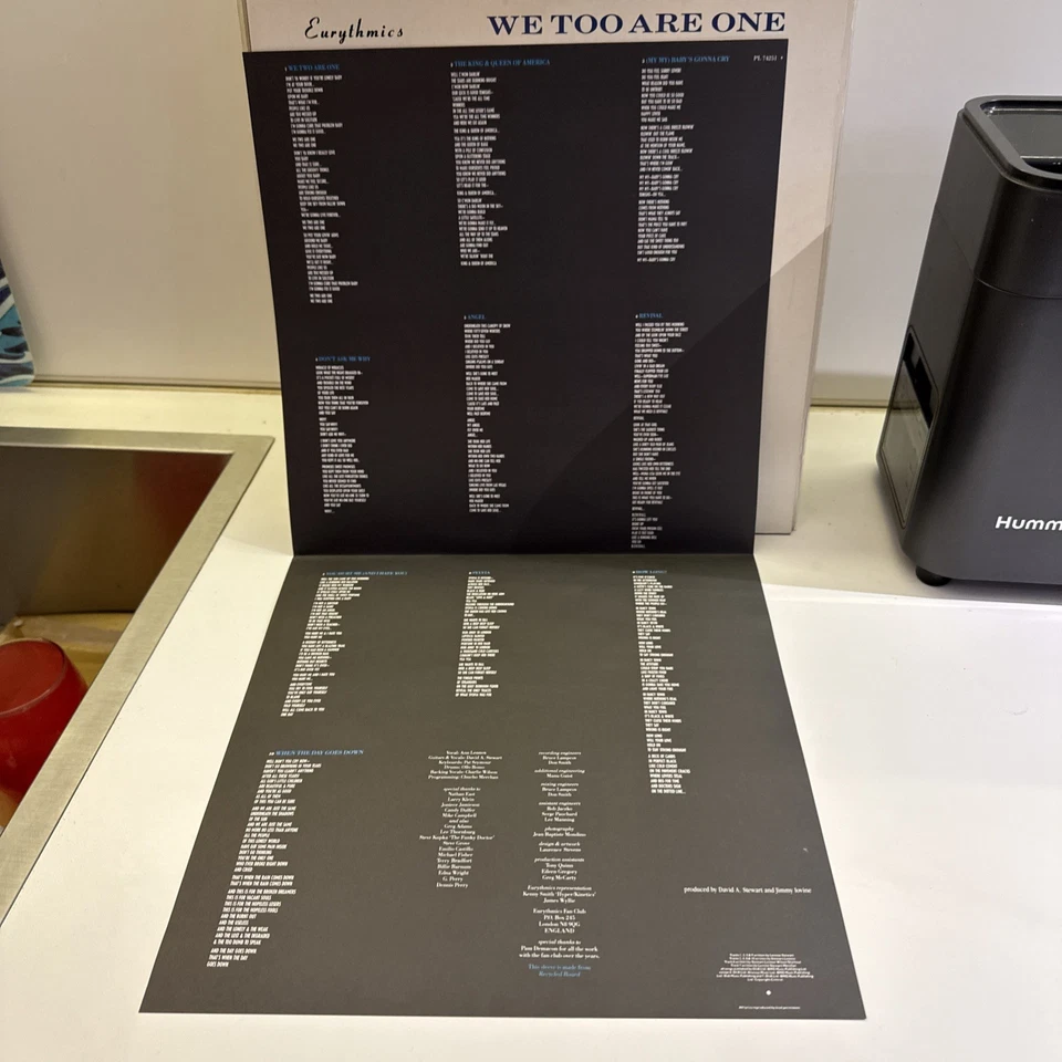 Eurythmics We Too Are One Lp 33 Giri Vinyl RCA BLACK label GER - Immagine 4 di 4
