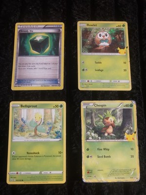 Pokémon TCG 2016 EN 4 Lot Rowlet, Chespin, Bellsprout, Greedy Die