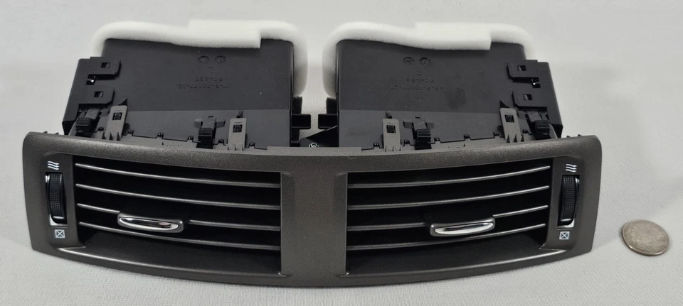 Panel de ventilación de aire del tablero central 55670-53010 para Lexus IS250 IS350 2006-2009 IS F 2008 Foto 2 de 4