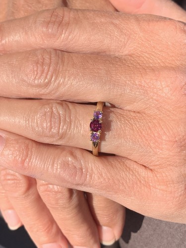 9ct Gold Amethyst Three Stone Ring 2.1 Grams