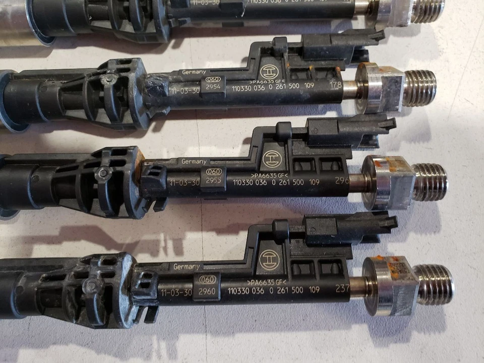 Injetor de combustível 2011 BMW 335I - N55 conjunto completo de 6 - OEM 7597870 - Imagem 3 de 4