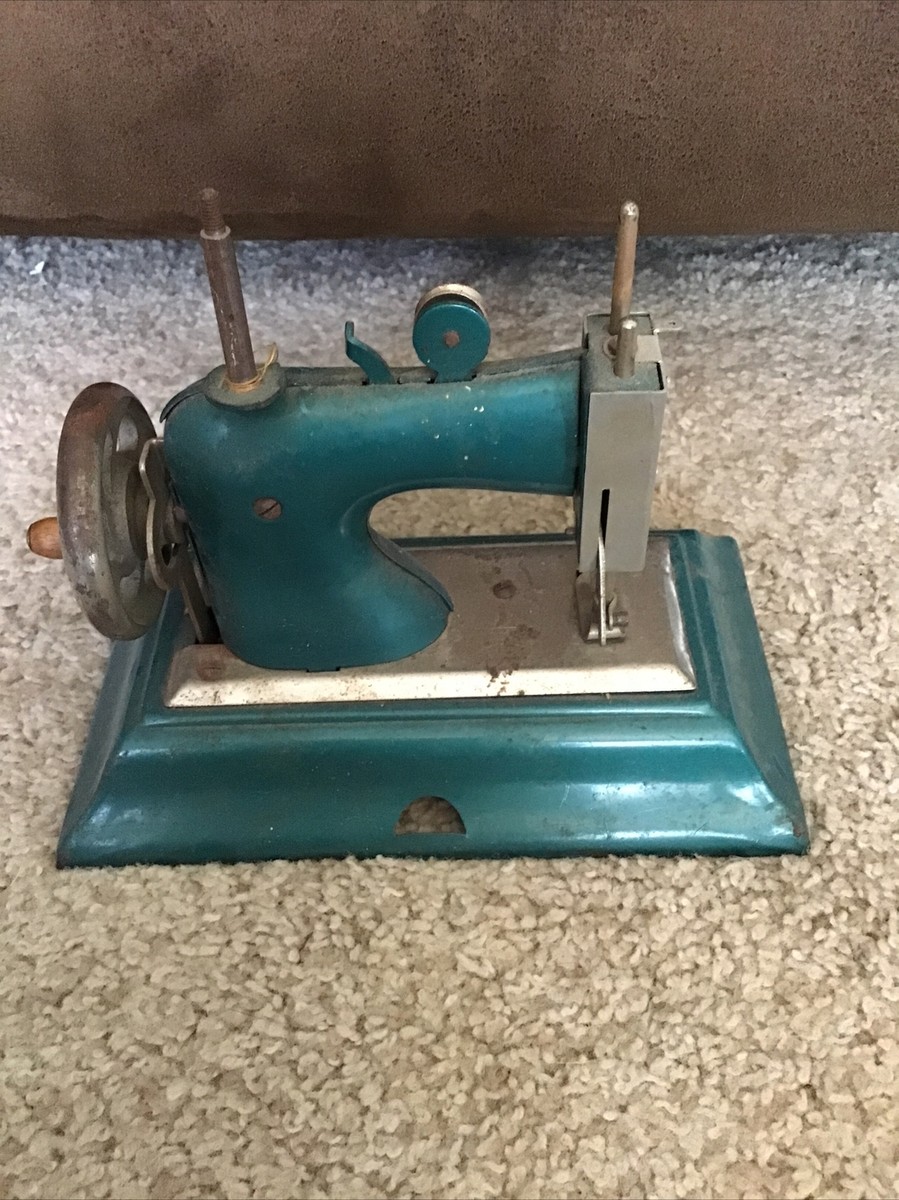 VTG 1940-50s Casige Child's Sewing Machine German With Vintage