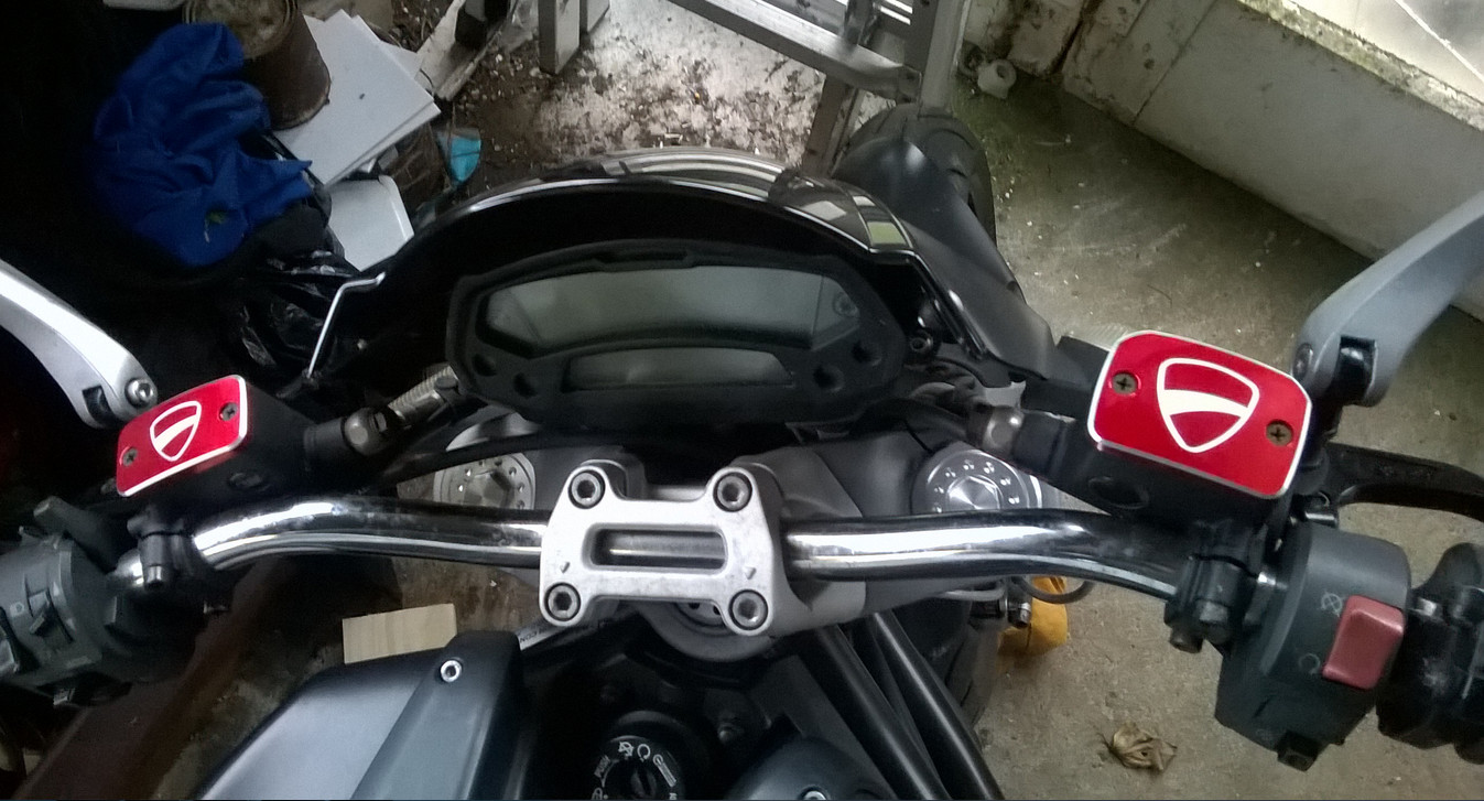 Reservoir Brake Fluid Covers Caps For Ducati Monster 600 695 696 S2R 800 795 796