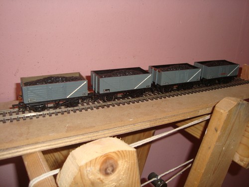 Mainline 7-Bohlenwagen Kohlewagen mit Ladung