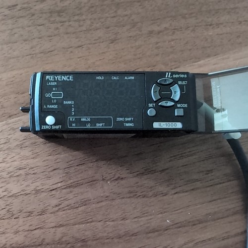 Keyence IL-1000 Laser Sensor Amplifier - Picture 3 of 6