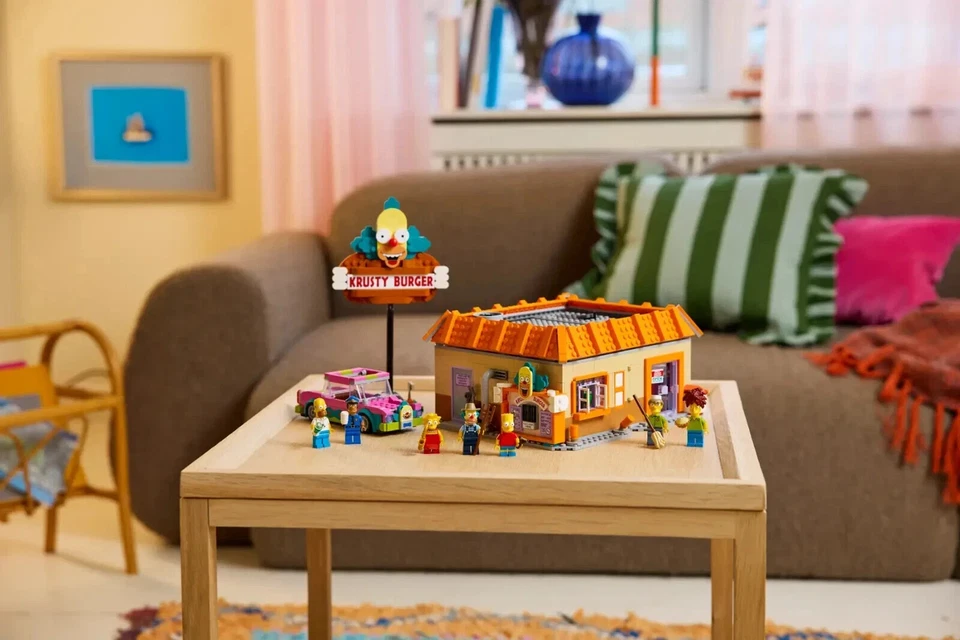 LEGO Icons 10352 The Simpsons Krusty Burger - Brand New In Box - Image 3 of 4