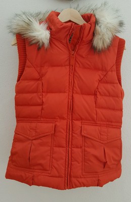 Damen Steppweste orange mit abnehmbarer Fell-Kapuze