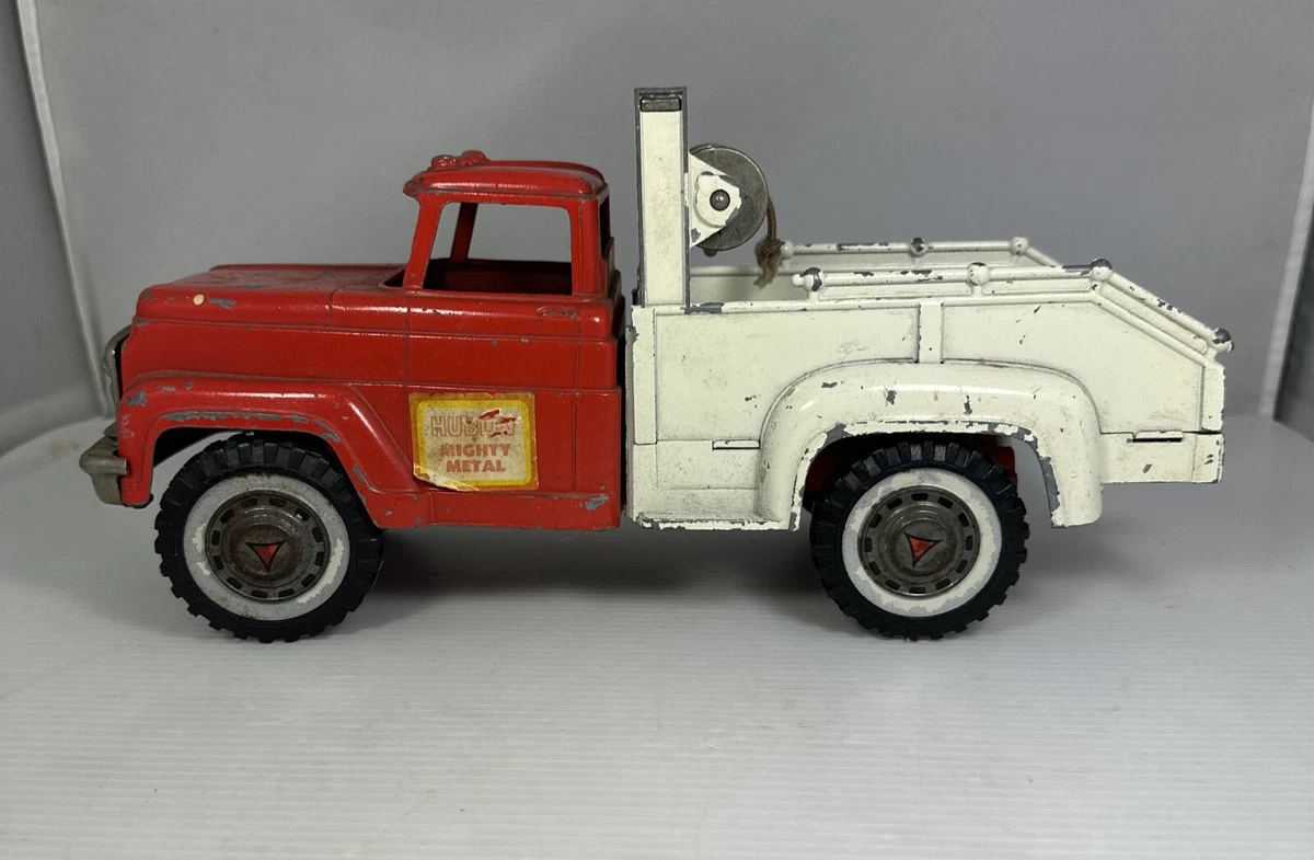 Hubley tow store truck