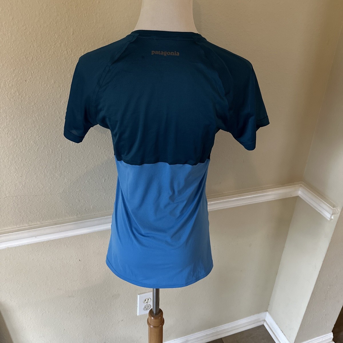 Patagonia Windchaser Trail Running Short Sleeve V-Neck Shirt