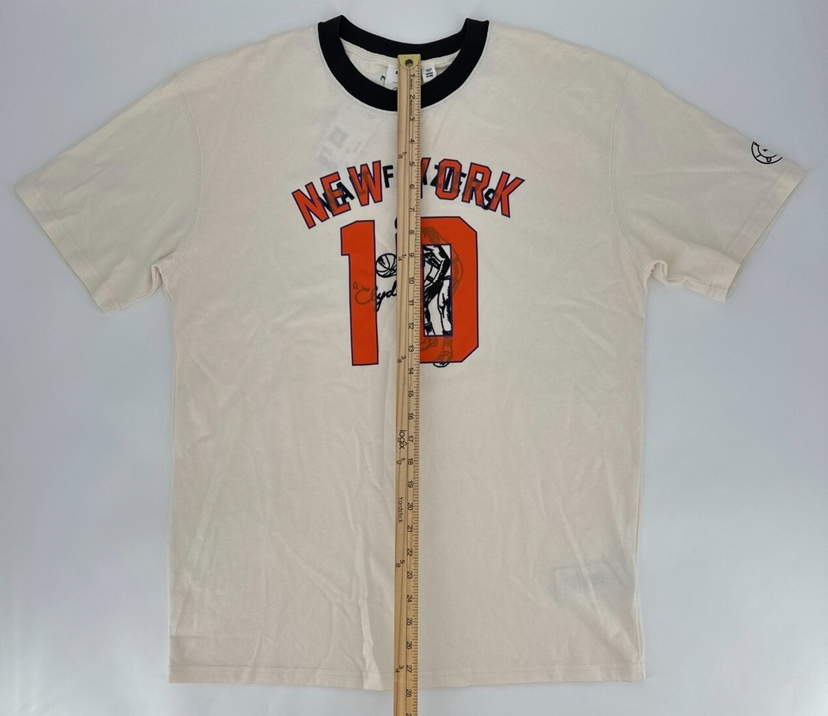 PUMA x RHUIGI【 GRAPHIC TEE Tシャツ】グラフィック Puma T-Shirt Mens Medium Rhuigi Graphic Tee Cream New York