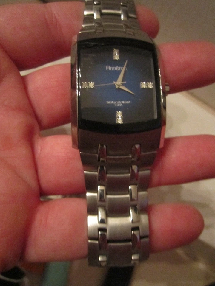 RELOJ ARMITRON ACERO - CAJA PESADA Y CORREA - Y121E/3 - SE ADAPTA A MUÑECA 7" - BBA-28 Foto 2 de 4