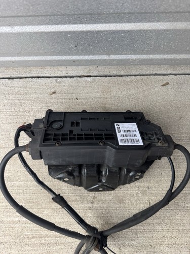 BMW Parking Brake Actuator with Control Unit For X5 E70 07-13 X6 E71 E72 6796072