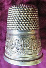 Lotthammer-Eber Fingerhut Fleur-de-Lys Pfeile auf Schraffur Silber 800 ca 1910