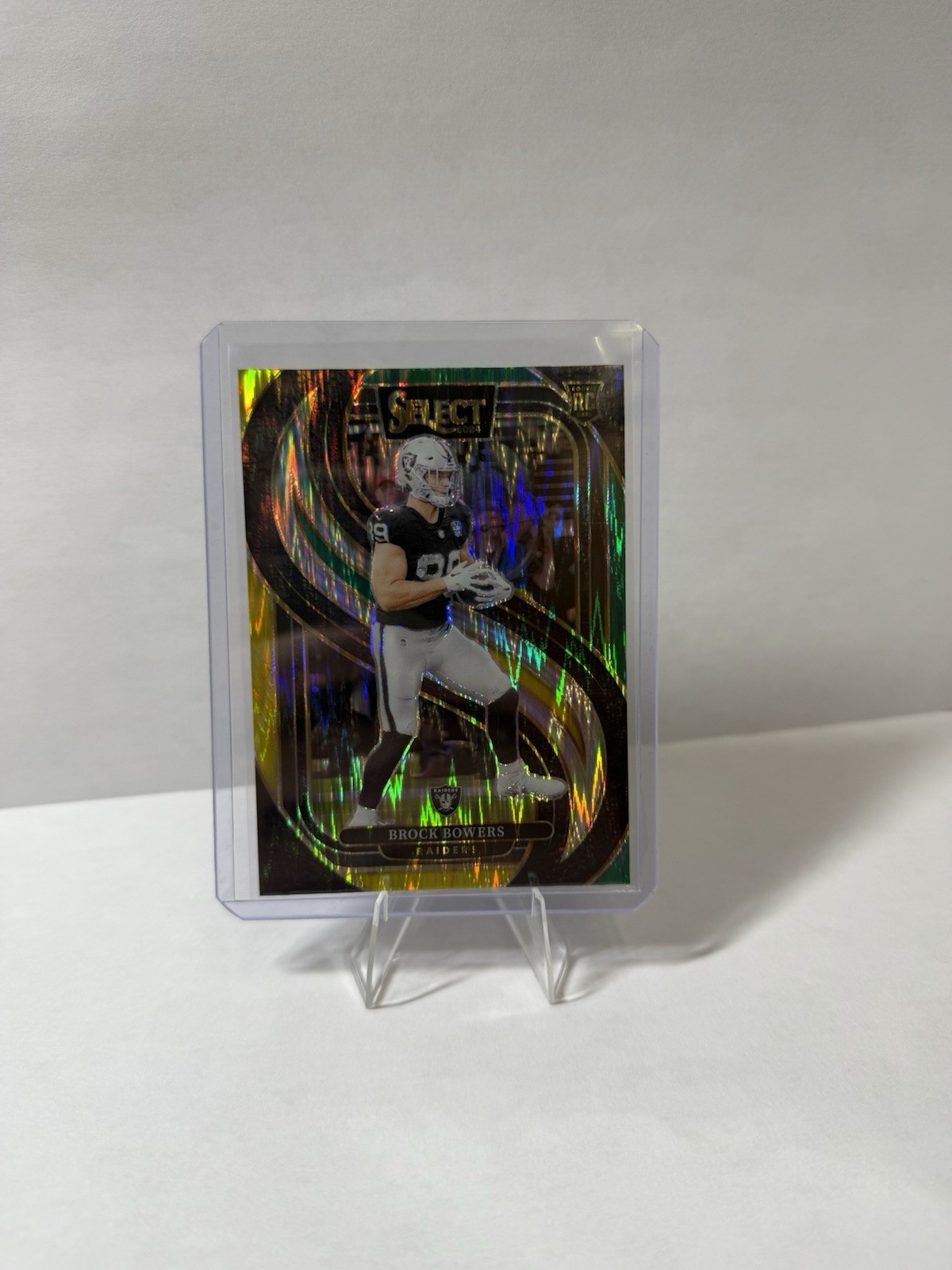 2024 Select - Premier Level Brock Bowers #118 Green & Yellow Shock Prizm (RC)