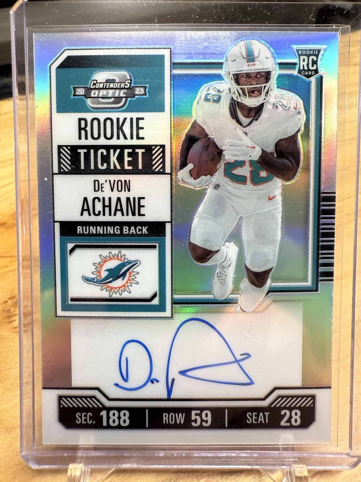 De’Von Achane 2023 Contenders Optic Silver Rookie Ticket Auto Miami Dolphins RC