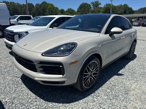 2022 Porsche Cayenne Base Image 1 of 2