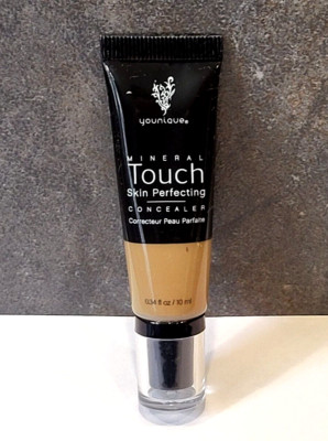 Younique Mineral Touch Skin Perfecting Concealer ~ Chenille ~ beige (#YH1)