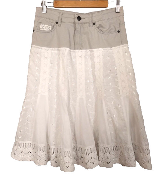 Jac + Jack Size 8 Grey White Broderie Anglaise Flared Hem Prairie Western Skirt
