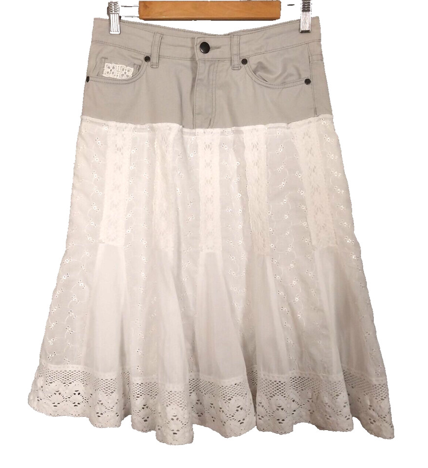 Jac + Jack Size 8 Grey White Broderie Anglaise Flared Hem Prairie Western Skirt