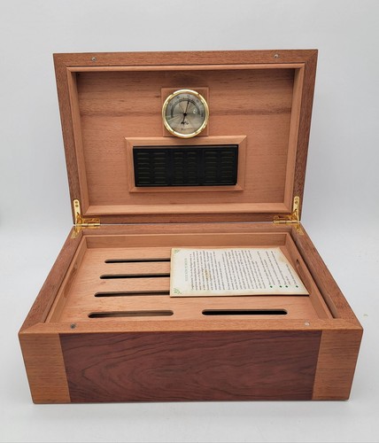Alexander Kalifano Humidor Wooden Humidor Box With Leaf Design - Picture 3 of 8