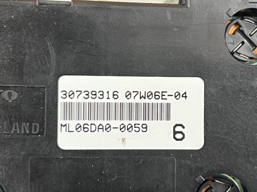 2005-2007 Volvo S60R V70R Dash Head Light Fuel Door Switch 30739316 OEM #1208EM - Picture 9 of 9
