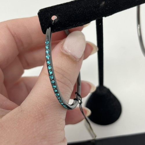 NWT Joan Rivers Gunmetal Silver Tone Blue Rhinestone Skinny Hoops Earrings - Picture 6 of 7