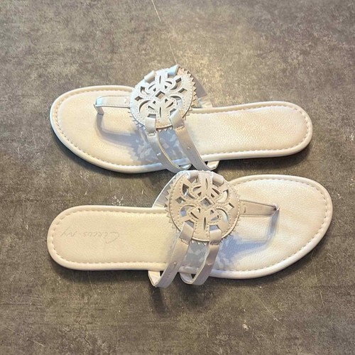 Circus Sam Edelman medallion Canyon Flat Sandals White NEW Size 10 | eBay