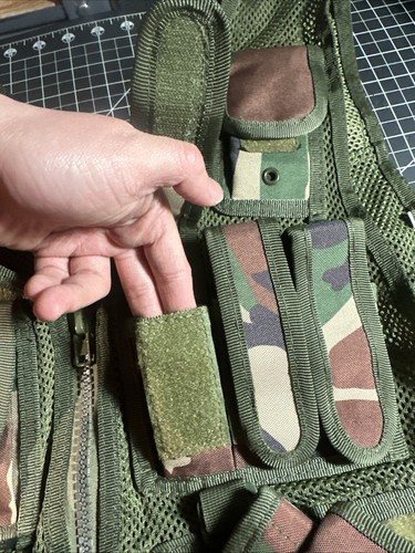 Camo Tactical Shooting/Hunting Vest with matching holster and Belt - Picture 5 of 10