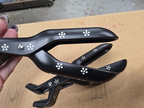 Menge von zwei Temptations Cool Gripper heiße Schale Pfanne Griffe schwarz weiß Blumen - Bild 9 von 9