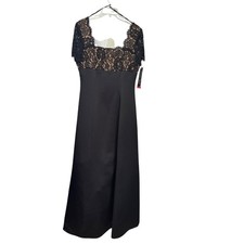 Night Way Size 10 Lace Evening Gown Black/Nude Floor Length Elegant Formal New