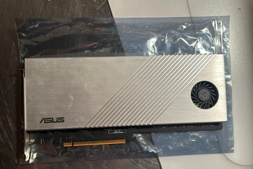 8TB (4x2TB) MSI M482 2280 PCIe Gen4 NVME SSD + Tarjeta ASUS Hyper M2 x16 Foto 3 de 4