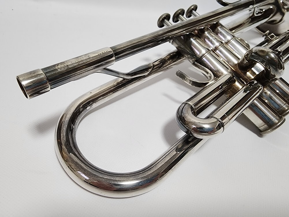 YAMAHA YTR-3320S Silver Plated Trumpet Musical instrument YAMAHA YTR-3320S Silver Plated Trumpet Musical instrument