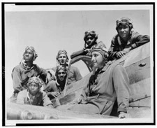 8" x 10" Photo Pilots,Airplane,Tuskegee Army Air Field,Alabama,World War