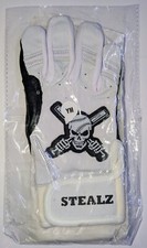 Youth Batting Gloves Medium White/Black short cuff cabretta leather Comfort.