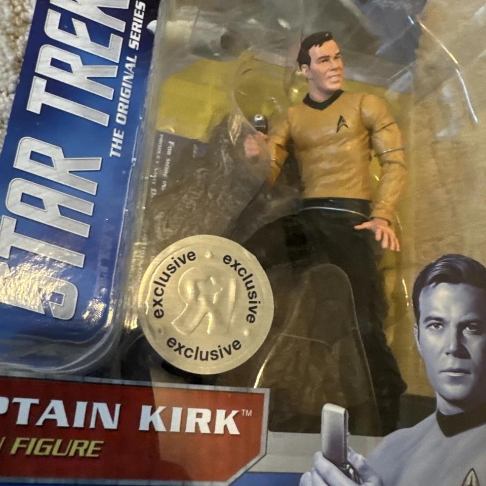 Figura de acción Star Trek Captain Kirk - Juguetes exclusivos Diamond Select de Toys R Us Foto 2 de 4