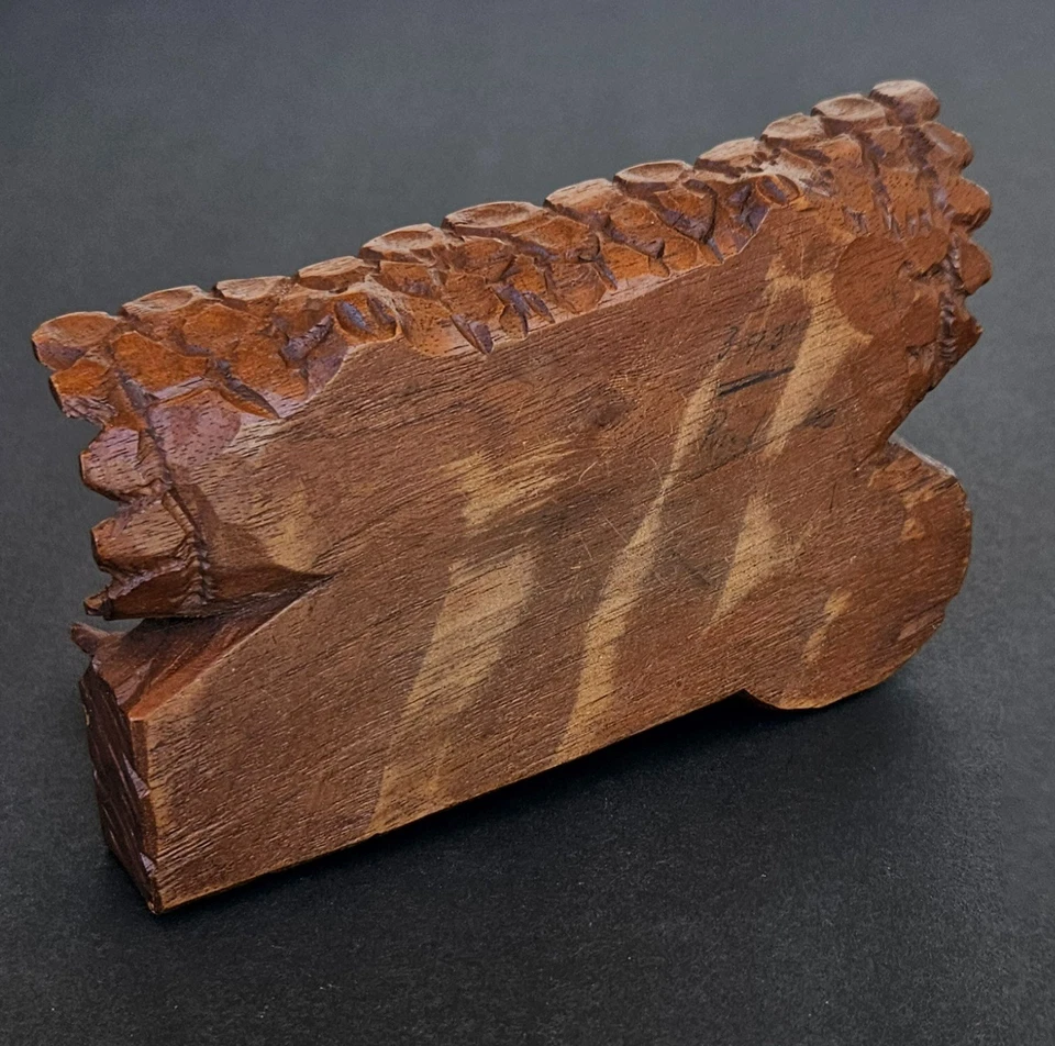 Tintero antiguo para perro San Bernardo tallado a mano de la Selva Negra del siglo XIX Foto 4 de 4