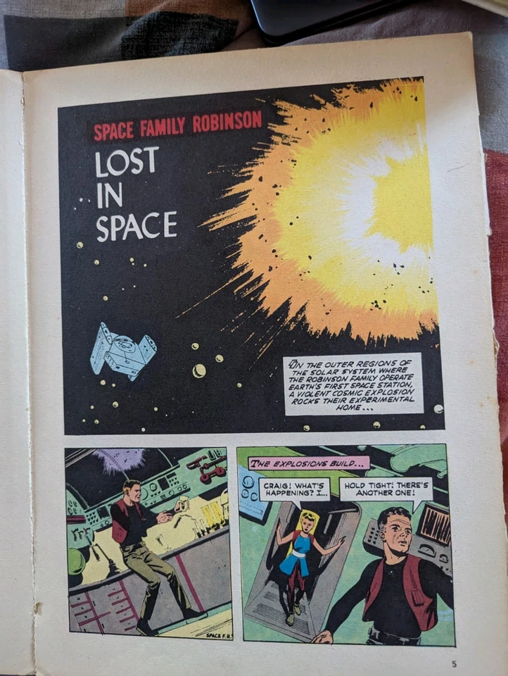 Space Family Robinson #2  Lost in Space RARE ITEM Good Condition, spine intact  - Изображение 4 из 4