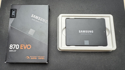Samsung 870 EVO | V-NAND SSD | 2TB | 2.5 Zoll SATA SSD | OVP