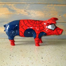 SCHWEIN KUNSTBEMALUNG SPIDERMAN 60 cm FERKEL Deko Garten Tier Figur KINO FILM