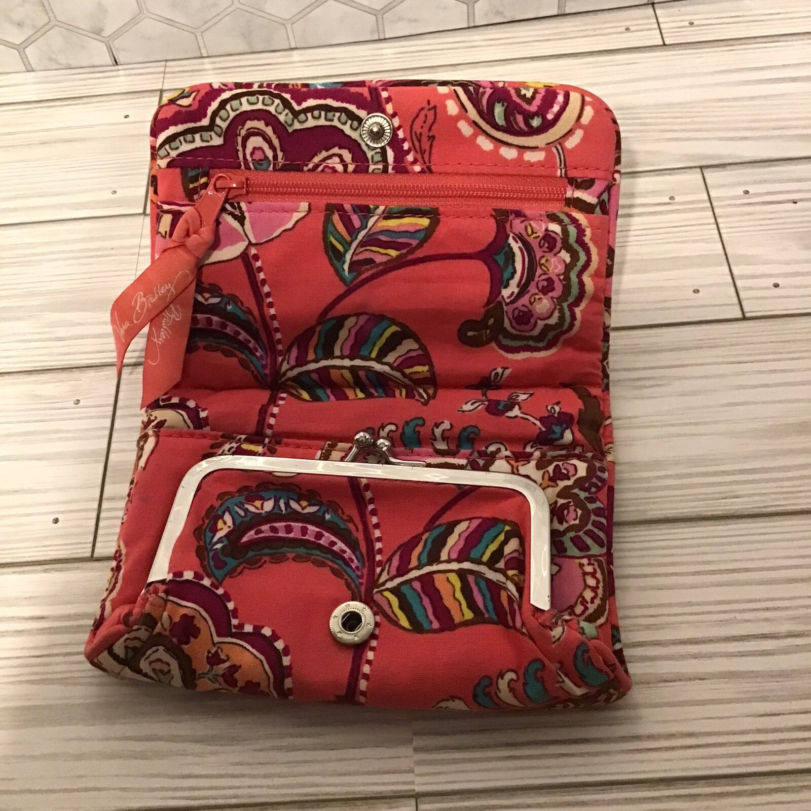 Vera Bradley 3 pc set Cha Cha Handbag in CALL ME CORAL, sm bag & Wallet