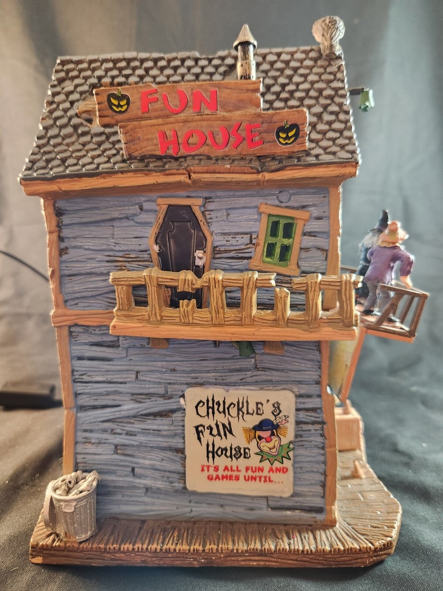 Lemax Spooky Town Chuckle's Funhouse #35547 Halloween Village