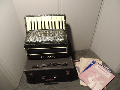 Vintage Noble Accordian Made In Italy