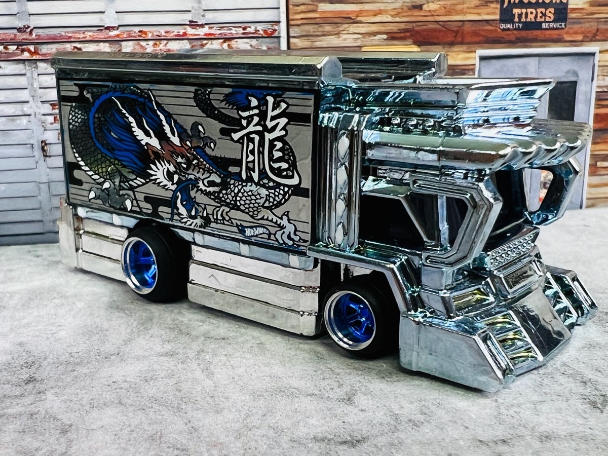 🎌🎌🎌Hot Wheels BLUE & Chrome Raijin Express Real Riders C19